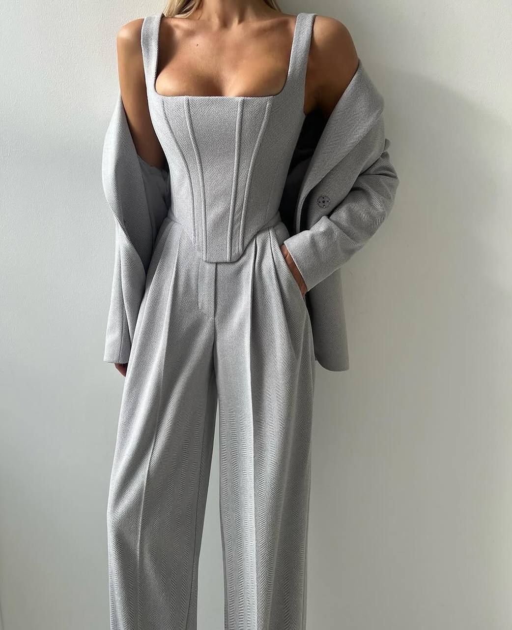 Women’s 3-Piece Light Beige Suit – Blazer + Corset Top + Wide-Leg Pants, Elegant Modern Set