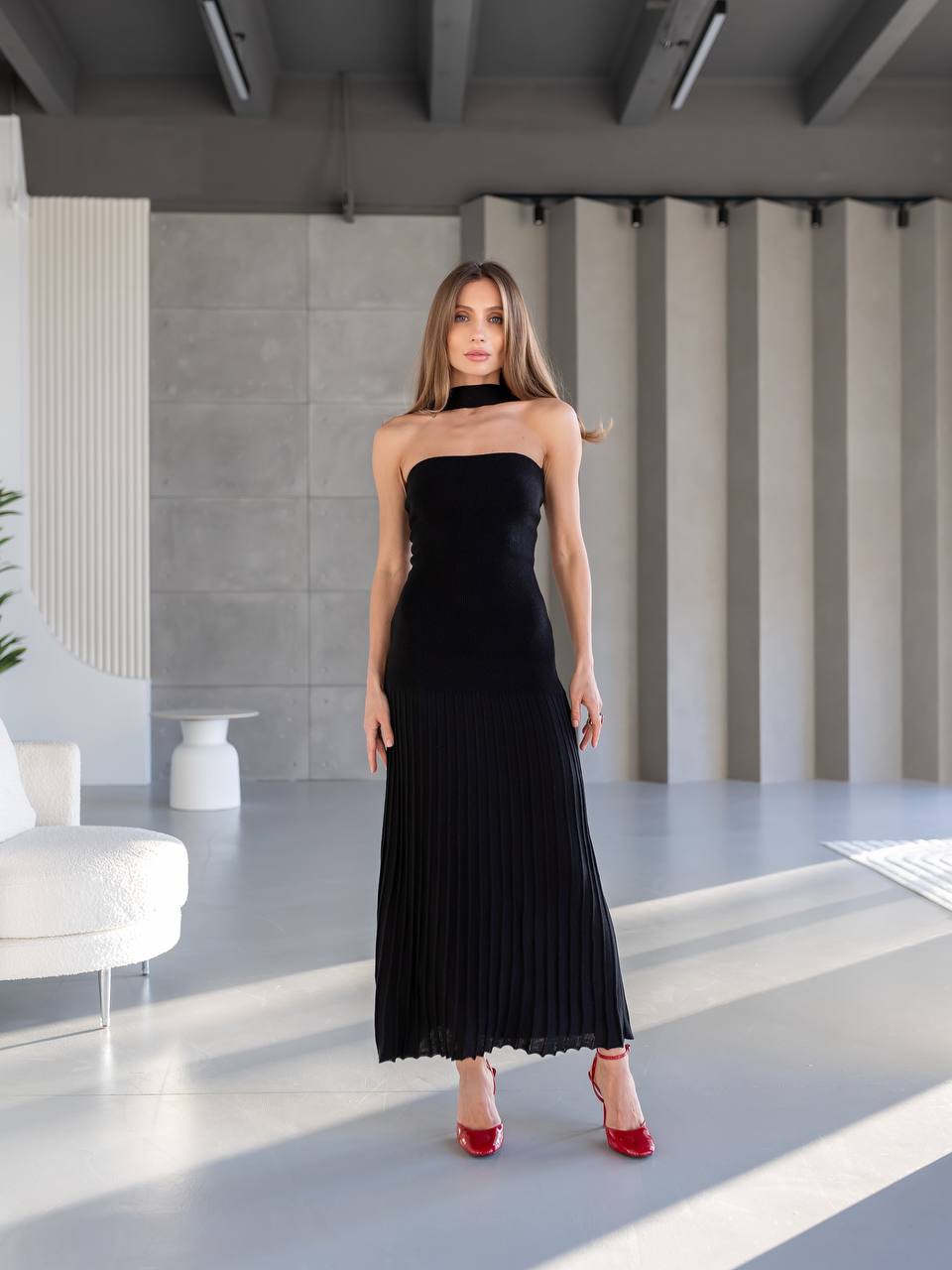Choker Neck Pleated Knit Maxi Dress – Elegant Long Evening Dress for Women
