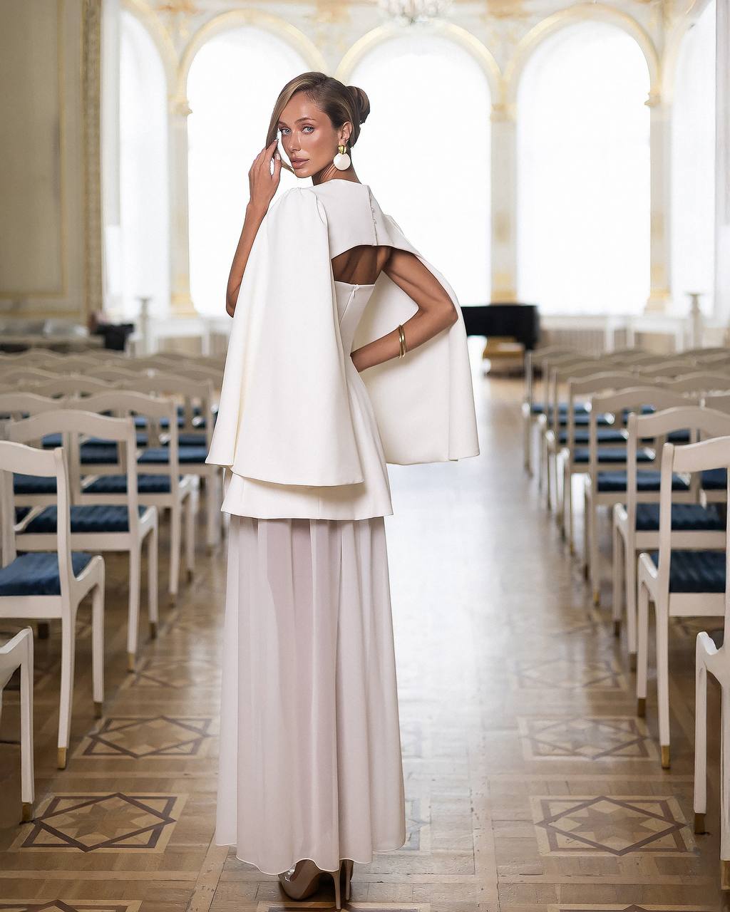 Elegant Cape for Women, Statement Cape, Minimalist Layering Piece, Evening Cover Up, Wedding Guest Cape, Formal Outfit Accessory