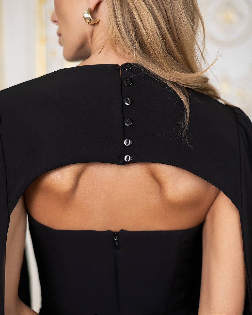 Elegant Cape for Women, Statement Cape, Minimalist Layering Piece, Evening Cover Up, Wedding Guest Cape, Formal Outfit Accessory