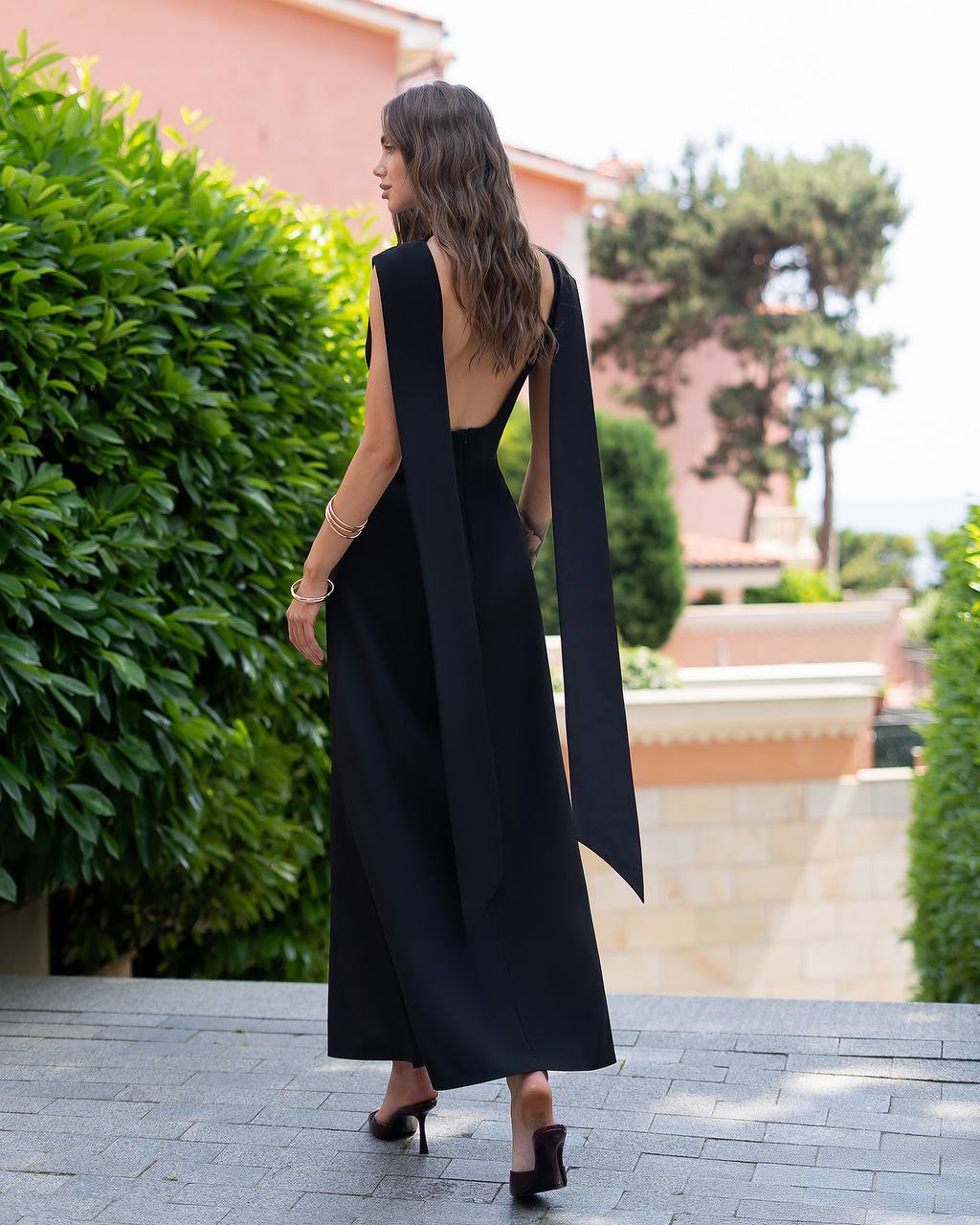 Maxi Dress with Open Back Tie, Elegant Sleeveless Formal Gown, Wedding – Meravia