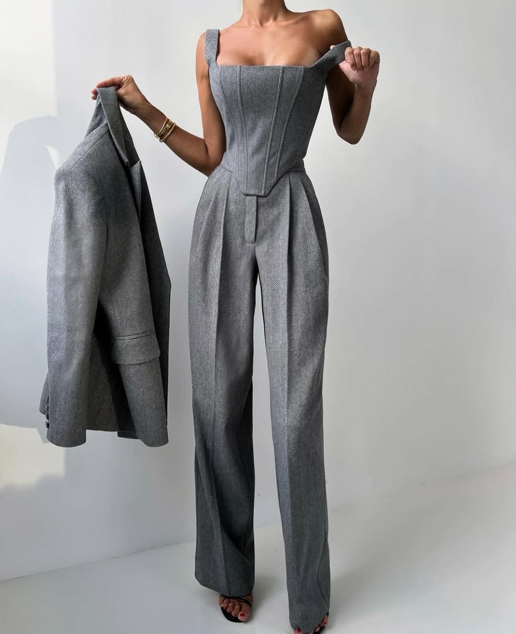 Women’s 3-Piece Gray Suit – Blazer + Corset Top + Wide-Leg Pants, Elegant Business Set