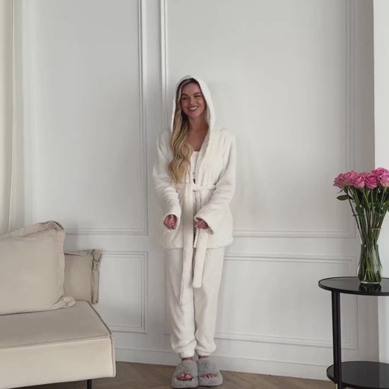 Cozy 3-Piece Fleece Loungewear Set – Soft Cardigan, Tank Top & Pants, Women’s Plush Pajama Outfit